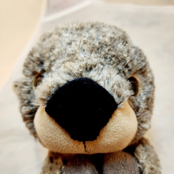 Hug Fun Otter Plush Stuffed Animal 12" Grey Brown Connected Paws Realistic EUC - Picture 7 of 10